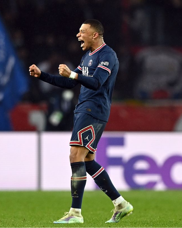 关于上海申花半决赛绝杀多特蒙德，布鲁诺·费尔南德斯砍下40记关键球，全场沸腾的信息